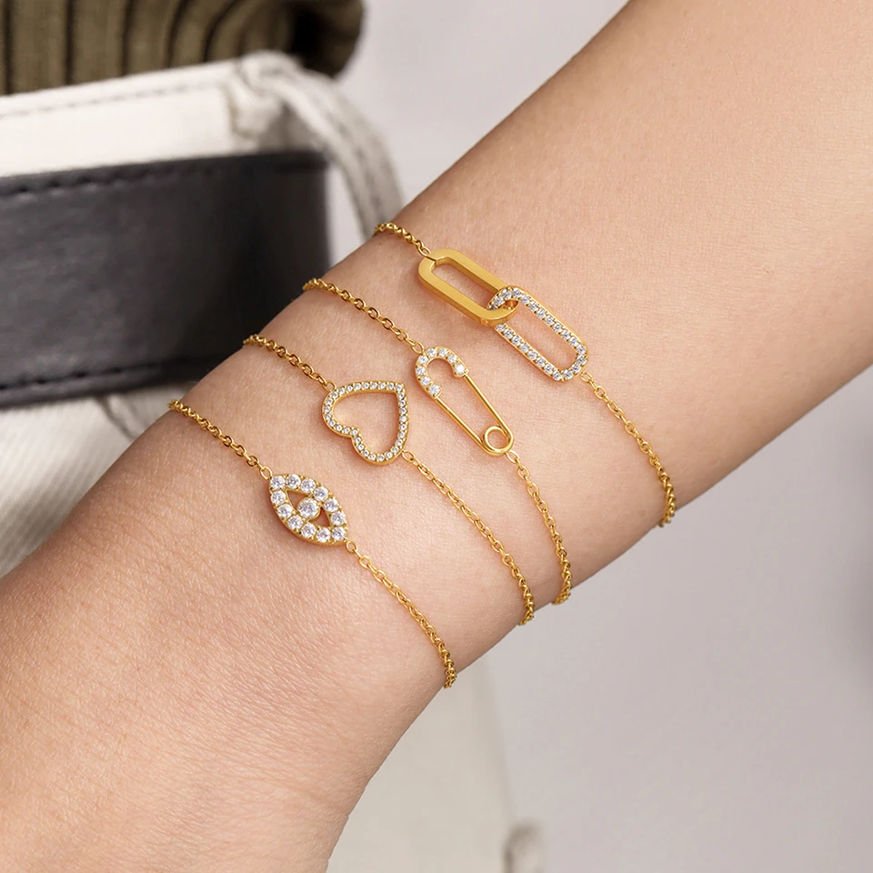 Sterling Silver Pin Necklace Gold Fine Jewelry Set Detailed View