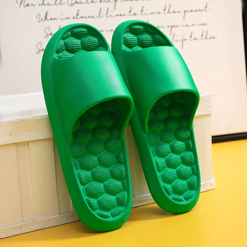 

2023 New Men's Massage Slippers Summer Fashion Indoor Home Breathable Sandals Soft Elastic Comfortable Bathroom Couple Slippers