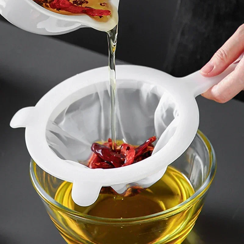 200 Mesh Kitchen Filter Fine Mesh Strainer Sieve Nylon Filter Spoon Plastic Soy Milk Juice Yogurt Food Strainer Kitchen Utensils 4