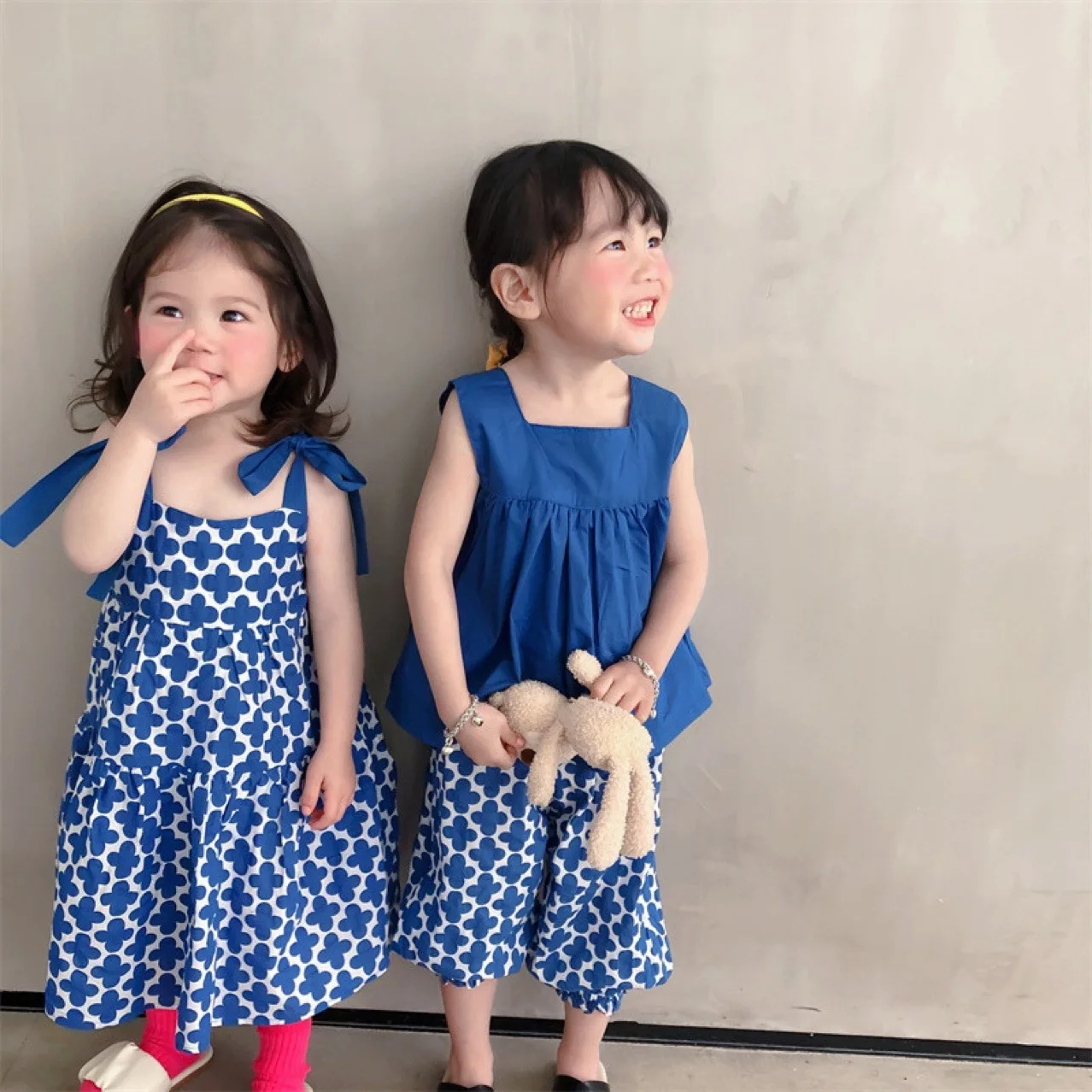 

2023 Summer Children's Clothes Korean Kids Girls Sleeveless Vest Tops Or Cotton Girls Blue Flower Sling Princess Dress Pants Set