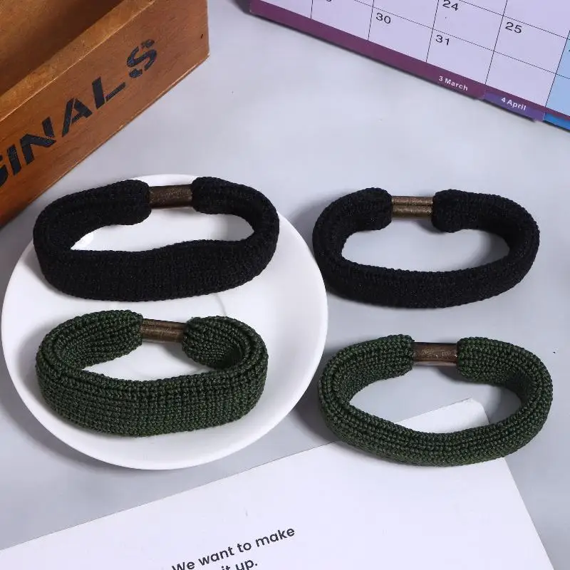 Elastic Boot Straps for Secure Shoe Attachment
