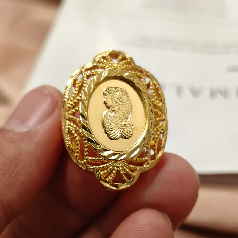 Купить Золотое Крупное Кольцо Из Оаэ