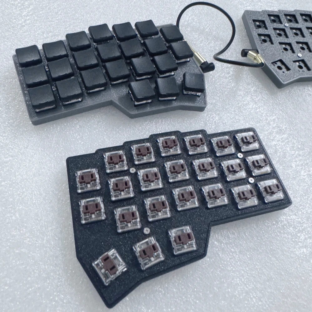 分割キーボード 透明ロープロファイル Corne Choc V3 爆光RGB 自作