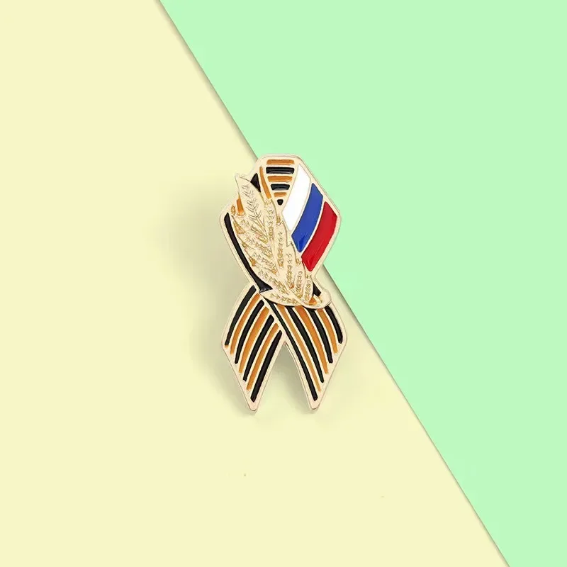 St. George Nastro Segno Distintivo Bandiera Russa St. George Victory Day Risvolto Zaino Pin Spille Festive Storia Memory Pin