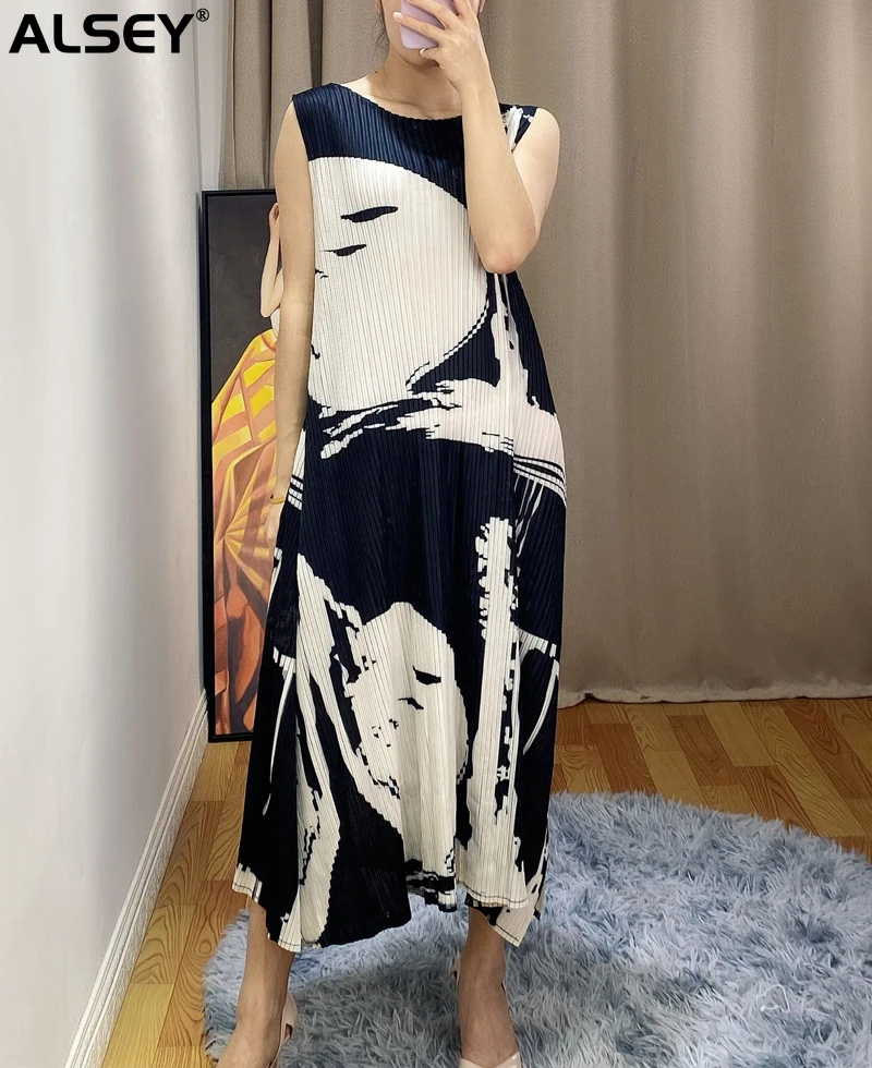 

Changpleat 2021 new spring sleeveless Dresses Miyak pleated summer Women Fashion Loose Large Size Printed A-line Dress Tide D09