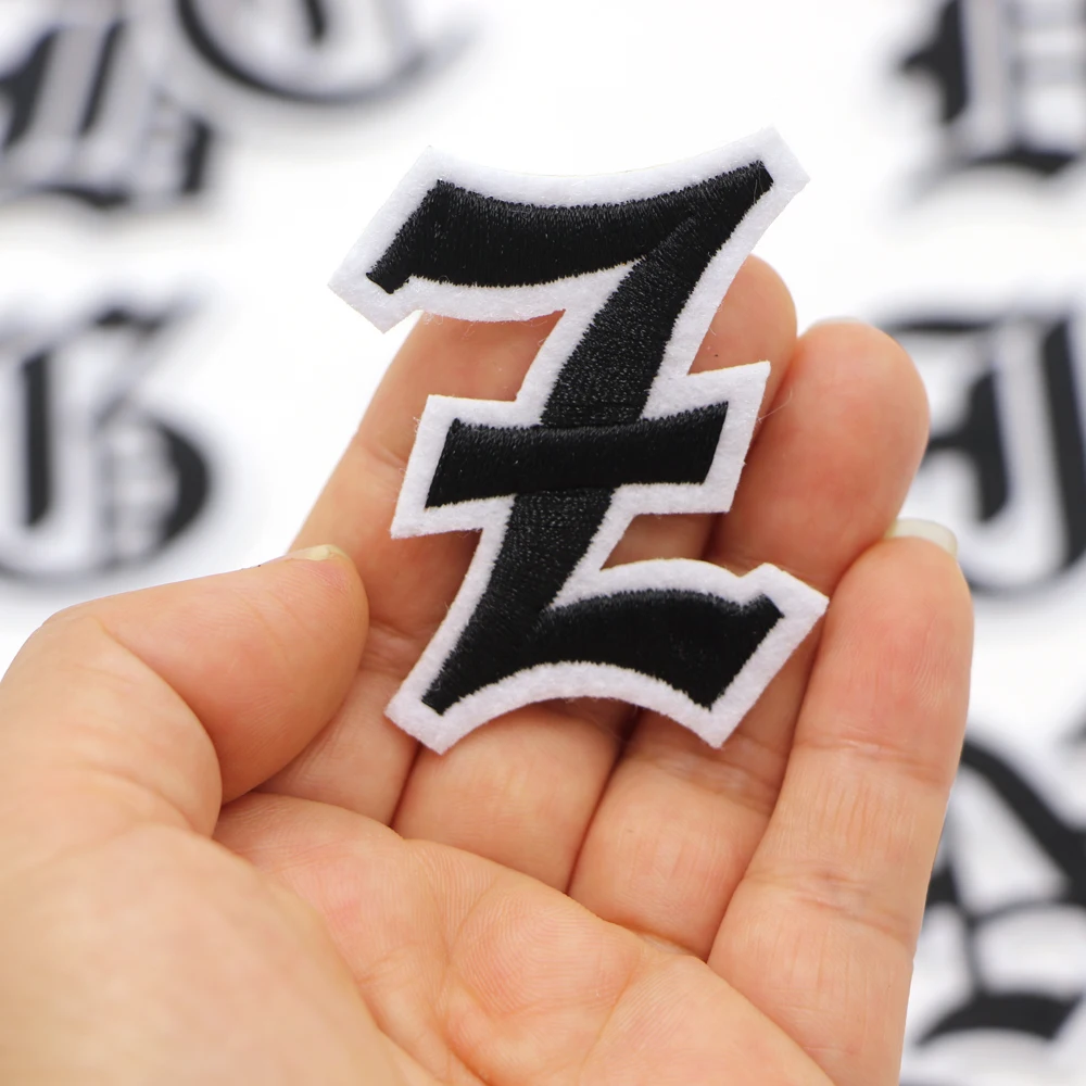 1PC A-Z Eisen auf Patches Nähen auf Applikation Patches Griechisches Alphabet Gestickte Patches Diy Benutzerdefinierte Name Logo Abzeichen Dekor Reparatur Patch – Detail 30