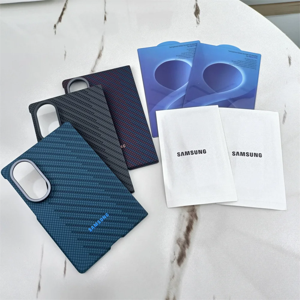 Premium Carbon Fiber Magnet Case for Samsung Galaxy Z Fold Series - Magsafe-Compatible Shockproof Protective Cover