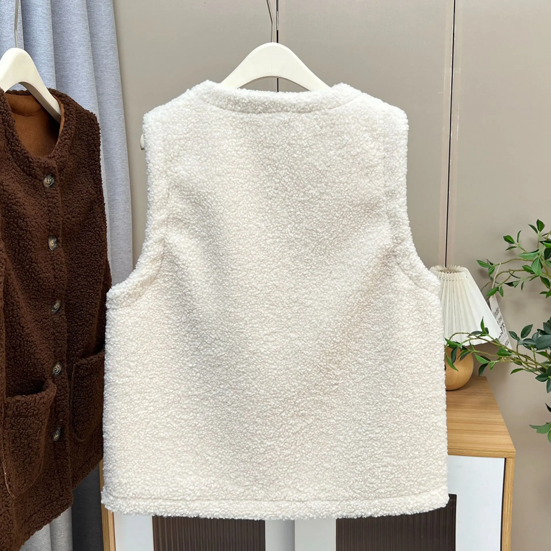 XXXXL Fashion Plus Size Women's Sleeveless Vest New Versatile Thickened Polar Fleece Casual And Warm Waistcoat 963