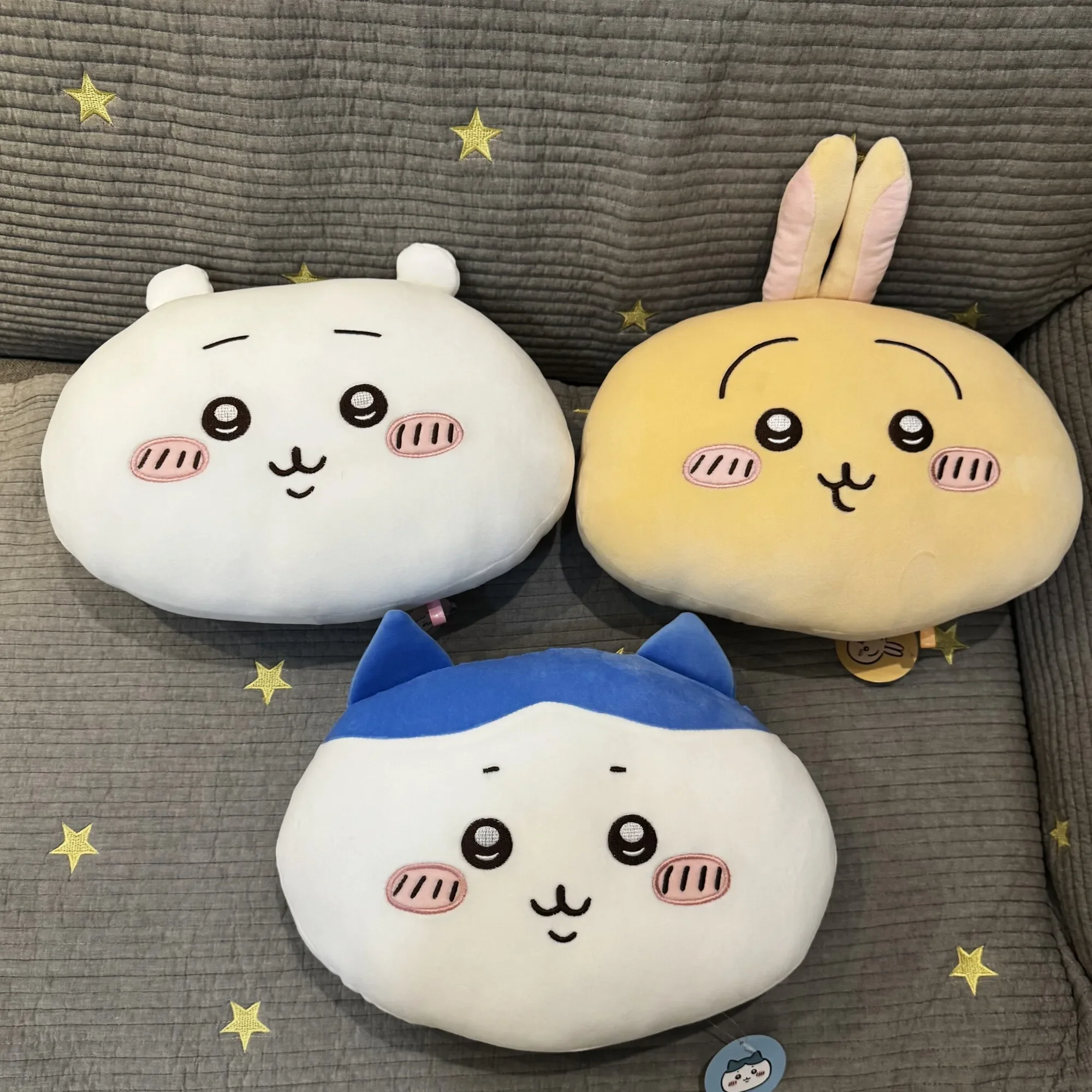 귀여운 치이카와 우사기 자동차 헤드레스트 베개 하치와레 귀여운 애니메이션 포옹 가능한 봉제인형 쿠션 소파 침대 홈데코 소녀를 위한 선물