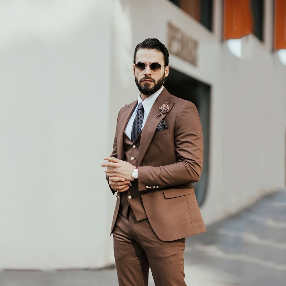 Latest Designs Brown Suits For Men Slim Fit Peak Lapel Elegant Formal Groom Wear Suits Blazer+Vest+Pants Costume Homme