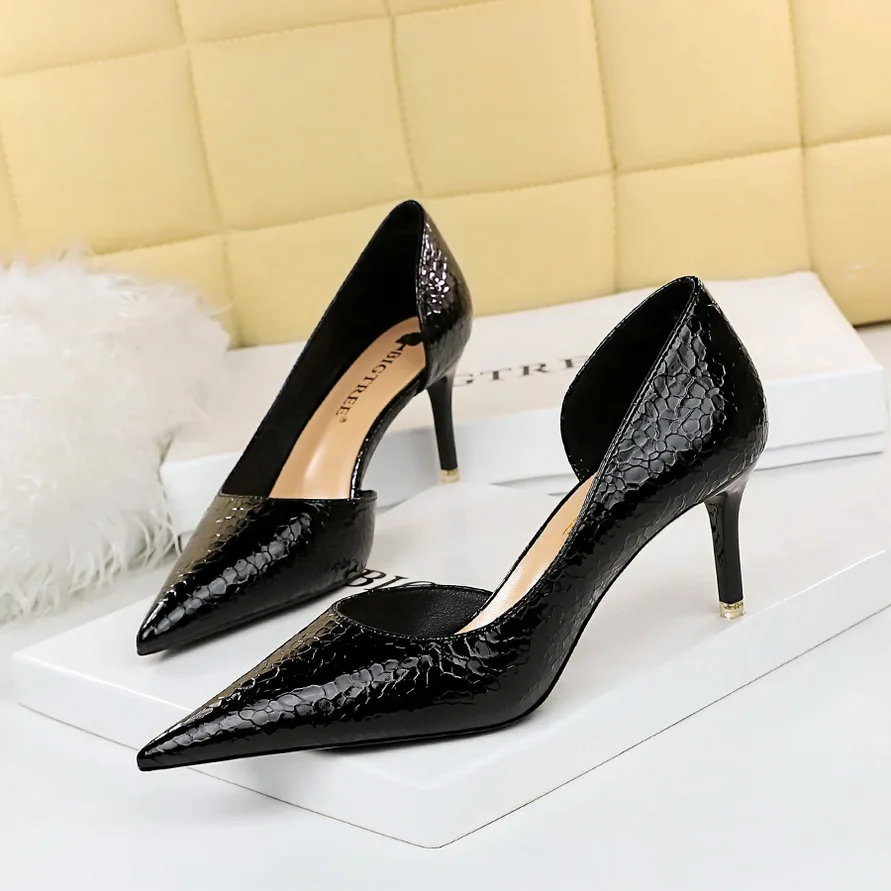 Gold Highheeled Shoes Pair Elegant Shoes Stock Photo 1282716796 |  Shutterstock