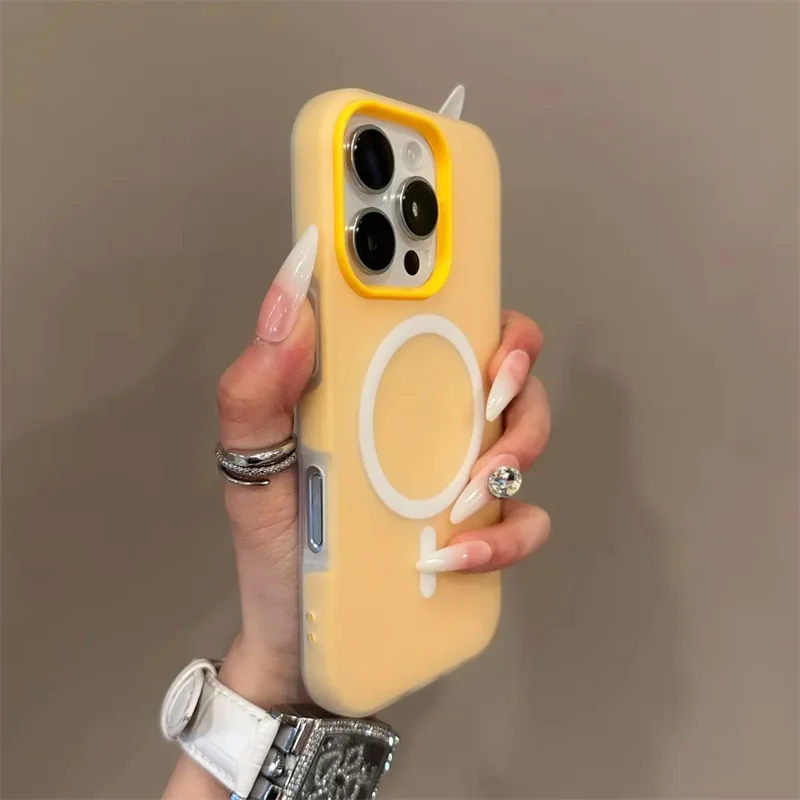 รูปสินค้า เคสซิลิโคน 2-in-1 ป้องกัน iPhone 16/15/14/13/12/11 พร้อมแม่เหล็ก