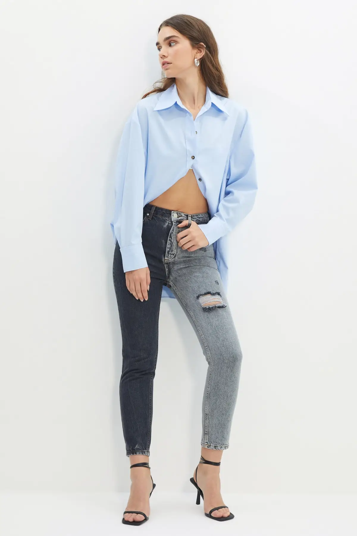 Trendyol Yırtıklı With Color Block High Bel Mom Jeans TWOAW22JE0414 |