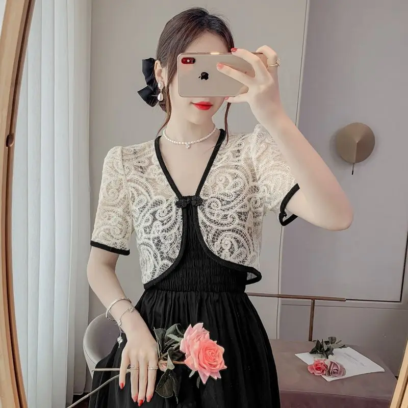 Elegant Women's Long Sleeve Shrug