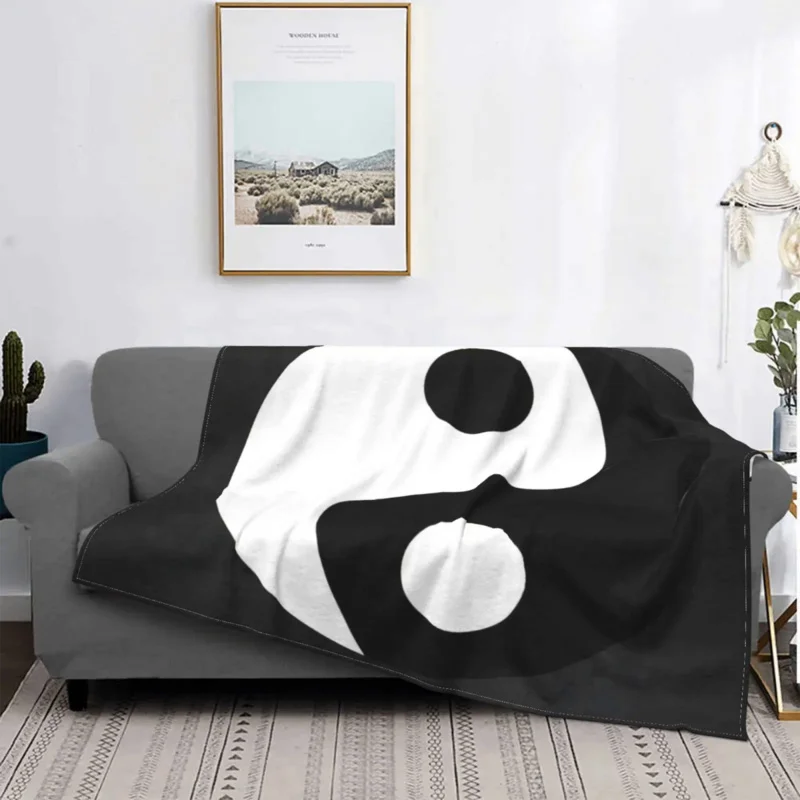 

Модное цветное флисовое летнее мягкое одеяло Yin Yang
