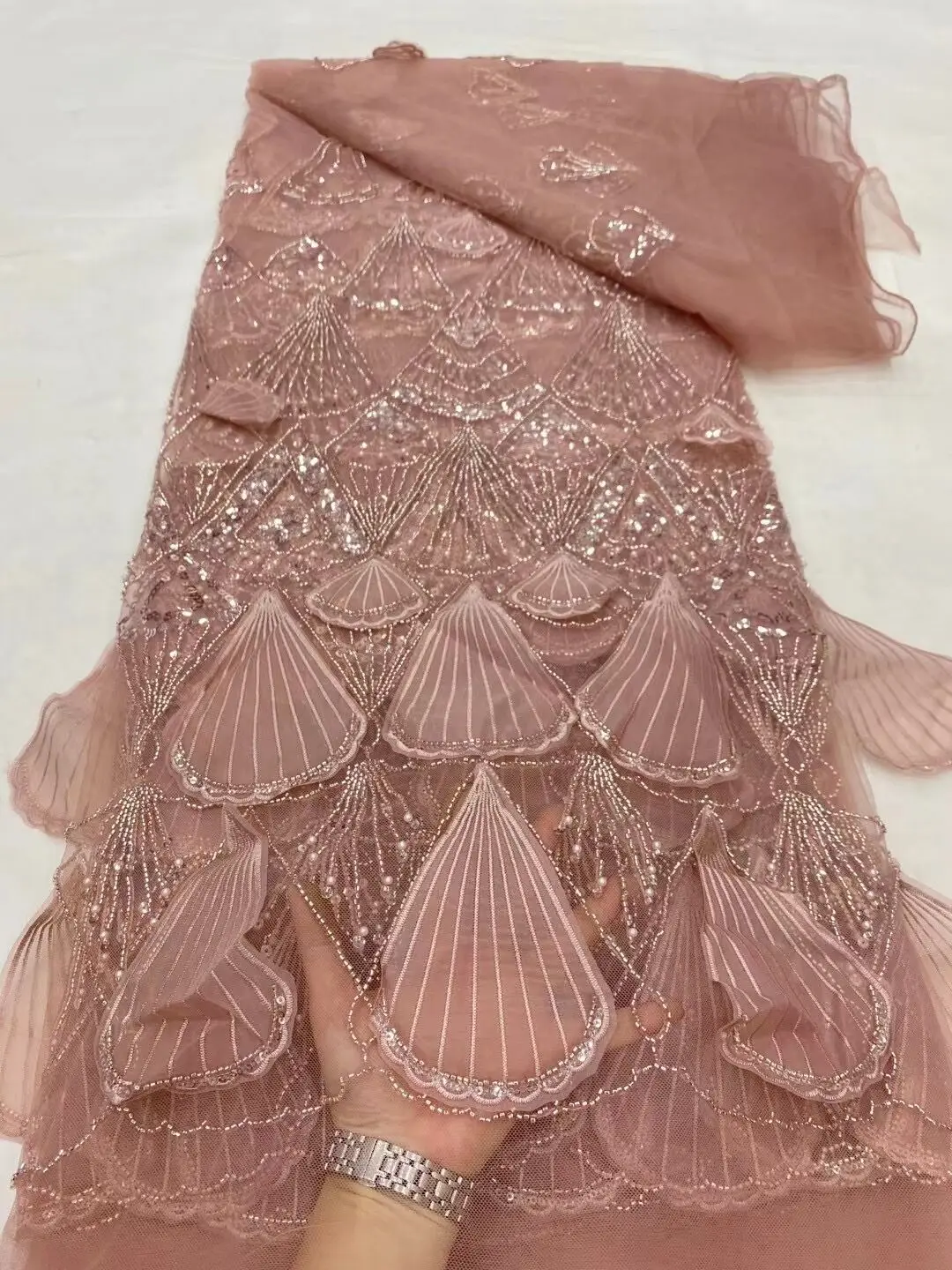 

2024 African Nigeria High Quality Sequins Tulle Lace Fabric Wedding Party Dress Beads Stone Embroidery Guipure 5Yards DP0188