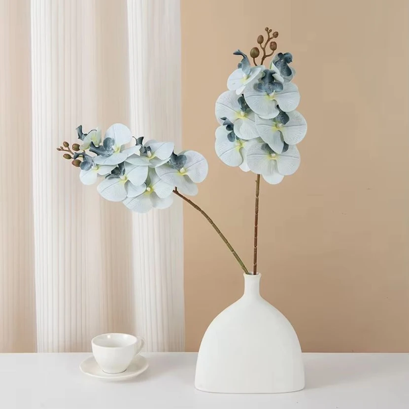 Slide image cddc49fdaec047beaba33960edc7fe33