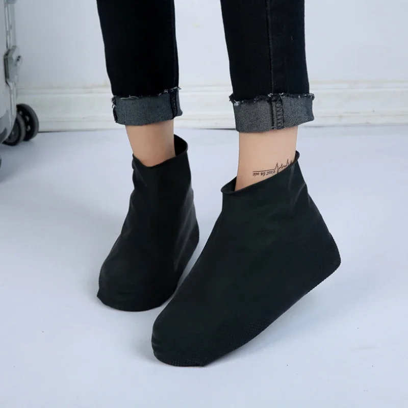 Shoe Protector Outdoor Rain Boots Waterproof Cover Solid Non-Slip Wear-Resistant Reusable