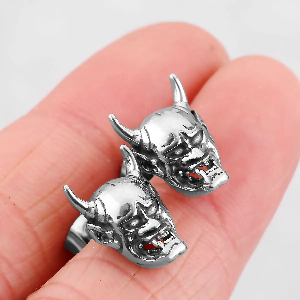 1 Pair Earrings