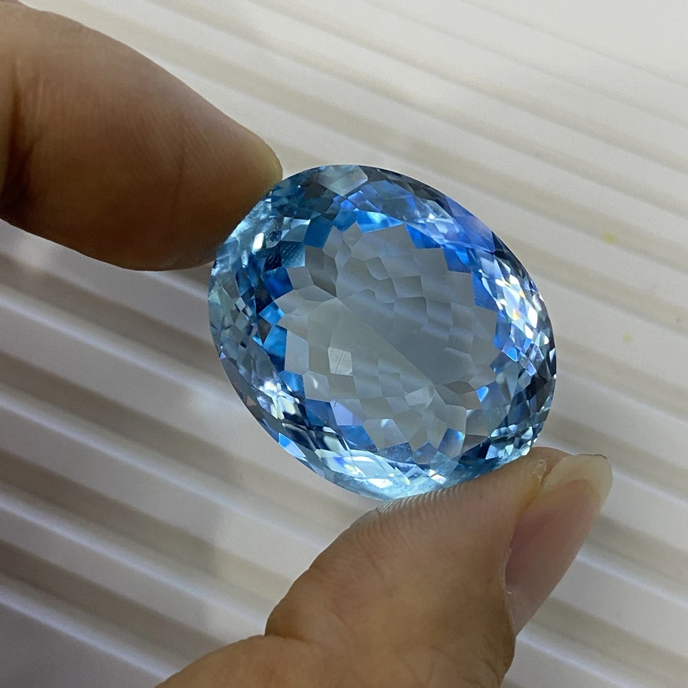 Meisidian Oval Brilliant Cut 24x30.2x14 87 Carat 100% Natural Sky Blue Topaz Loose Gemstone