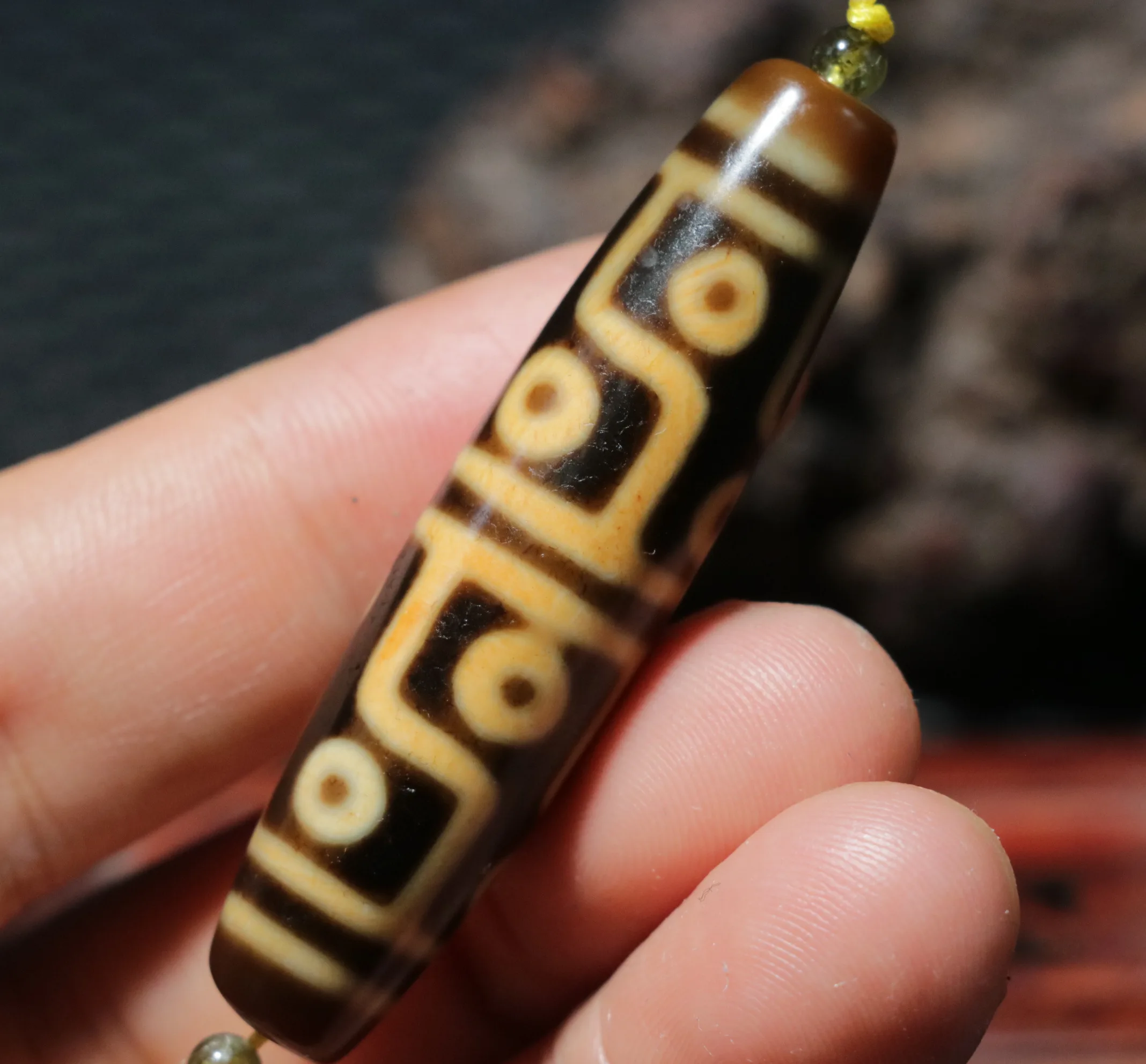 

Уникальный Стиль, энергетический Тибетский Старый Агат цвета слоновой кости, складная линия, 12 глаз, Master Totem, бусины дзи Amulet 5A, подвеска LKbrother Talisman