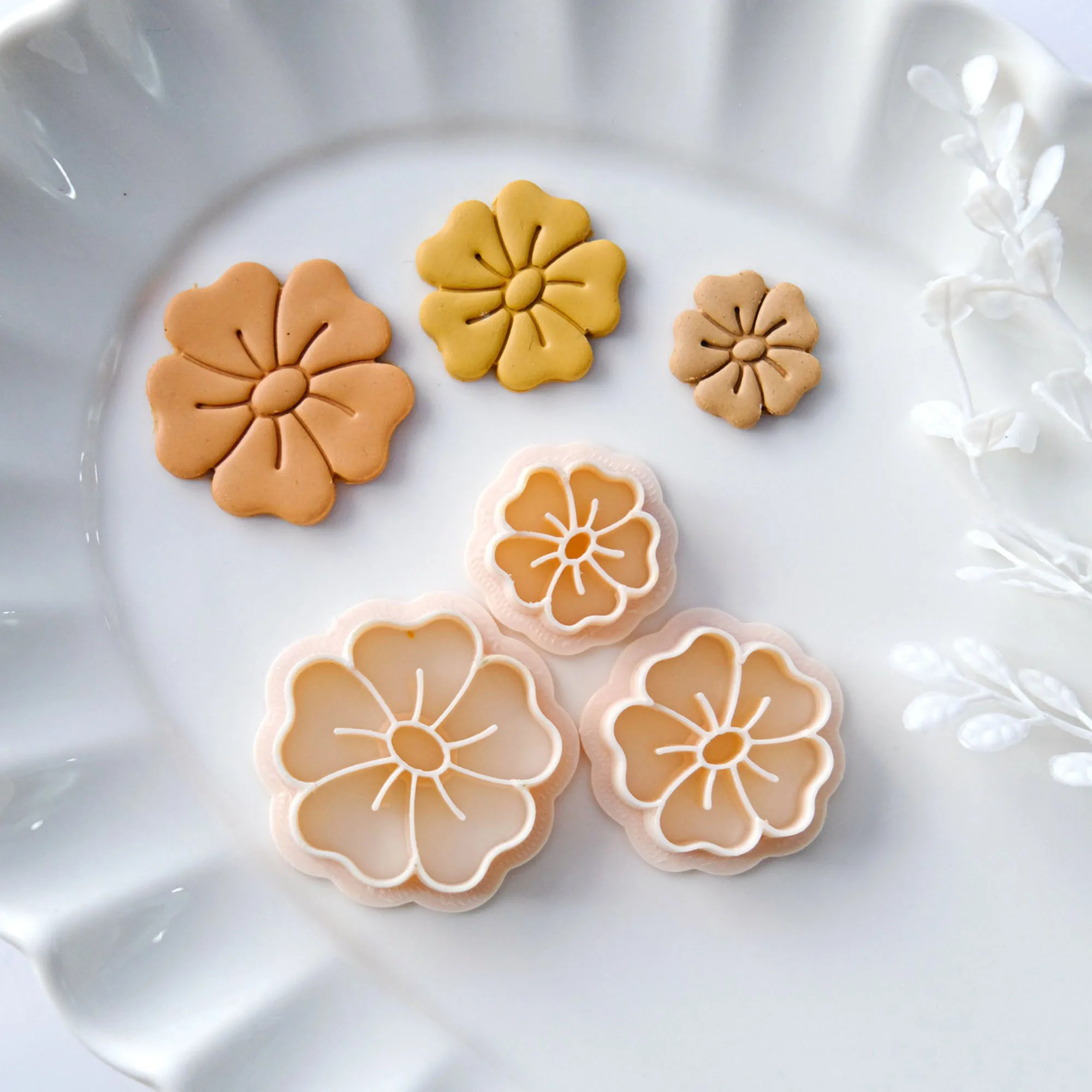 3Size Spring Flower Clay Cutters Floral Polymer Clay Cutters Embossing Flower Earring Cuttering Mold 3D Printed Tools