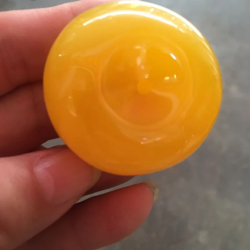 Beeswax fashion trend high-end atmosphere safety buckle pendant specifications