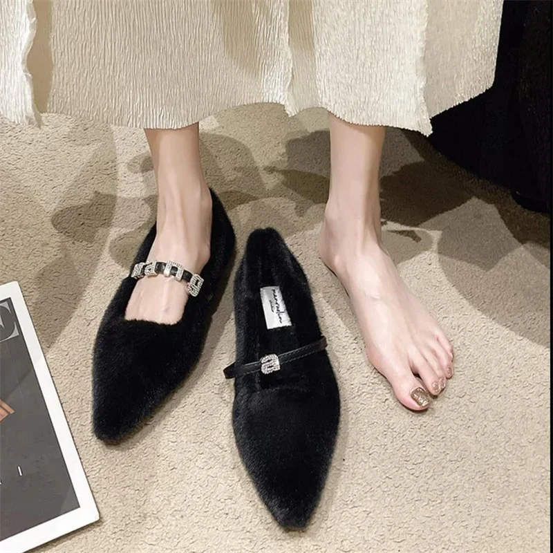 Pointed plush shoes for women wearing French style gentle flat bottomed plush single shoes