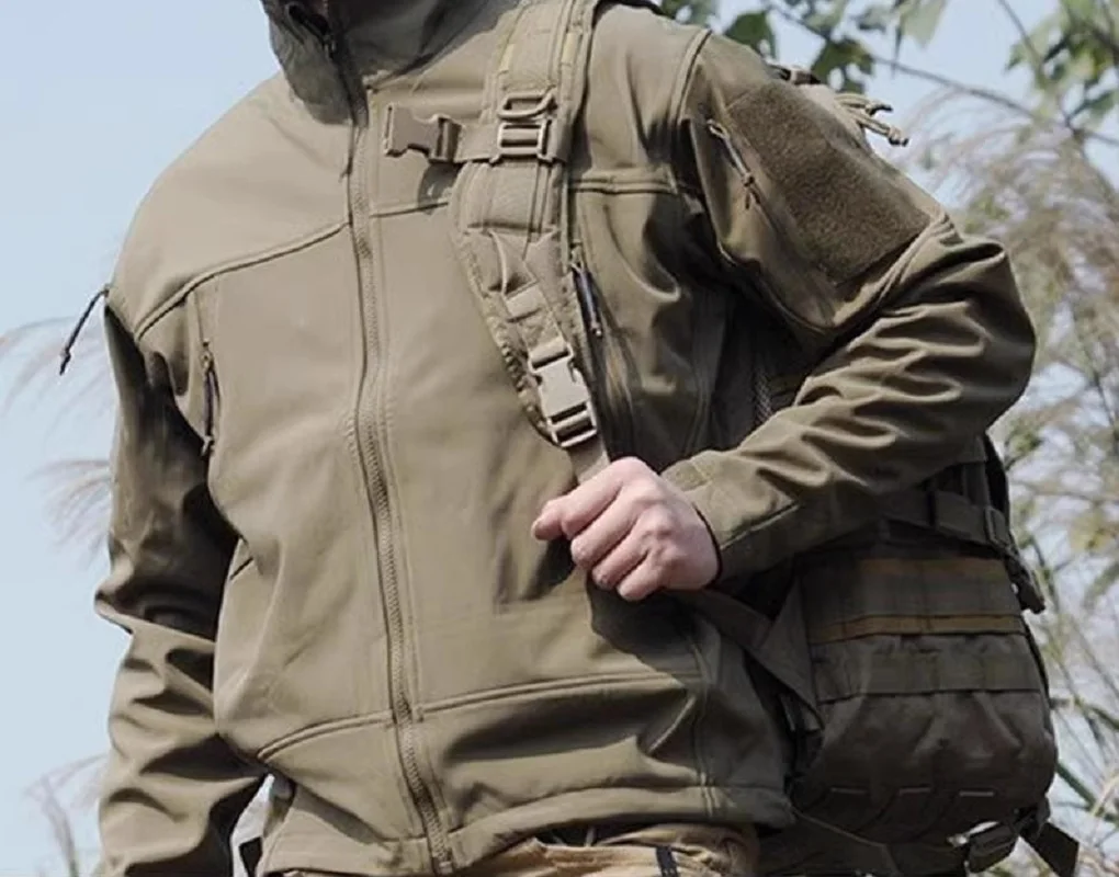 

Outdoor Multifunctional Leaf Military Version Tactical Elastic Breathable Soft Shell Top Quick Drying Jacket