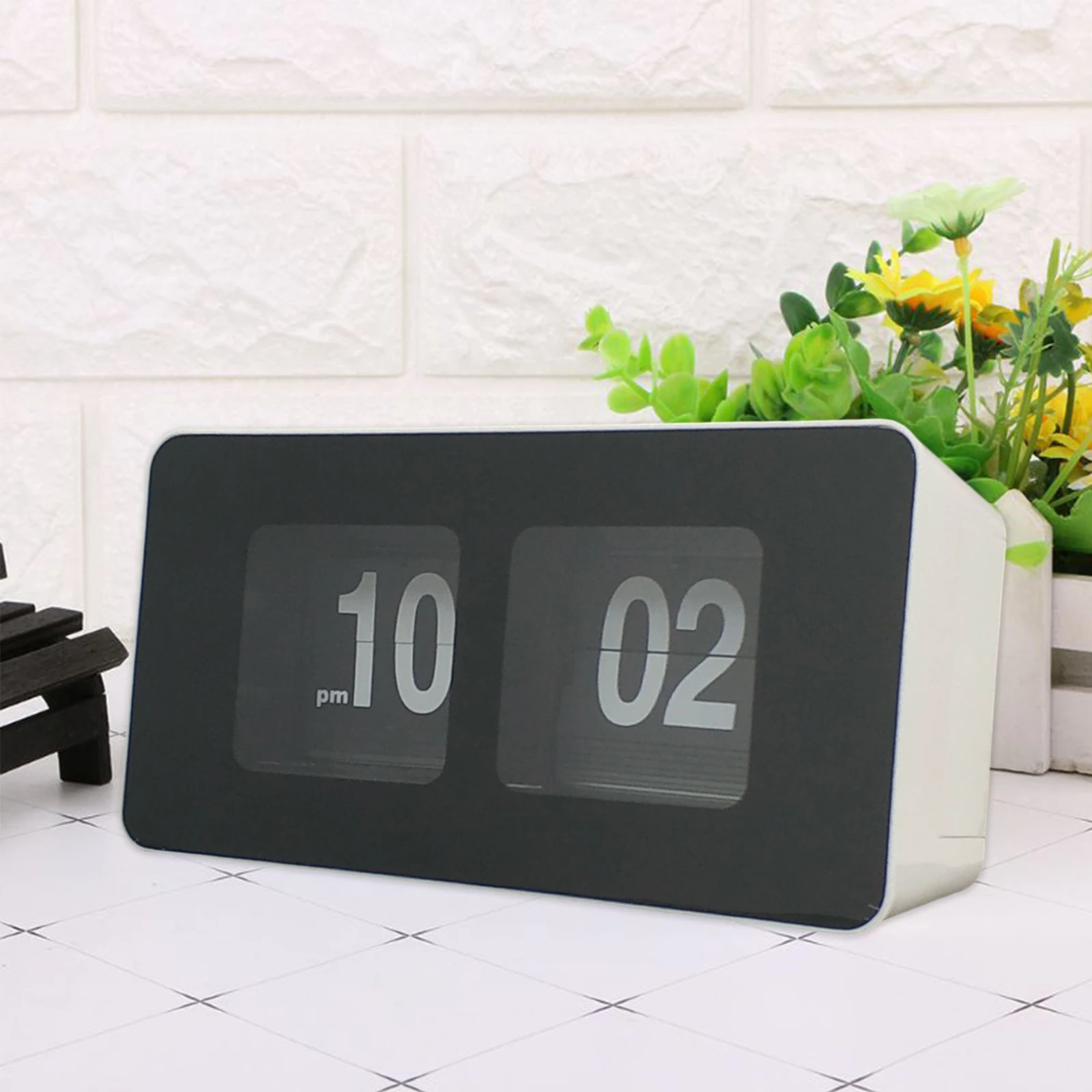Automatic Flip Clock Battery Operated Desk Clock Table File Down Wall Non Ticking Silent Sweep