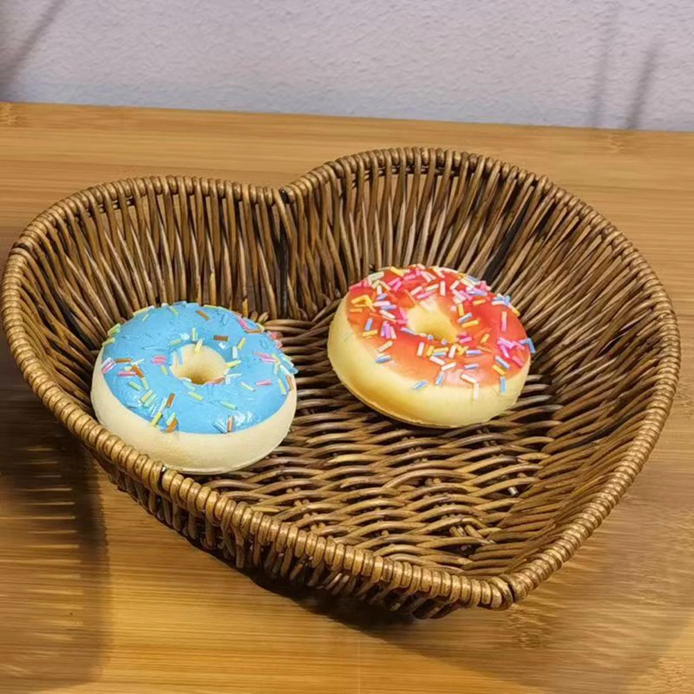 Heart-shaped Storage Basket Imitation Rattan Basket Food Fruit Bread Storage Organizer Table Tray for Kitchen Sundries Storage 4