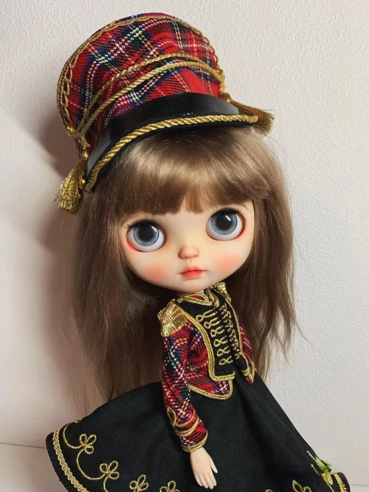 Рисунок 4 - Кукла Neo Blyth, в клетку, в стиле