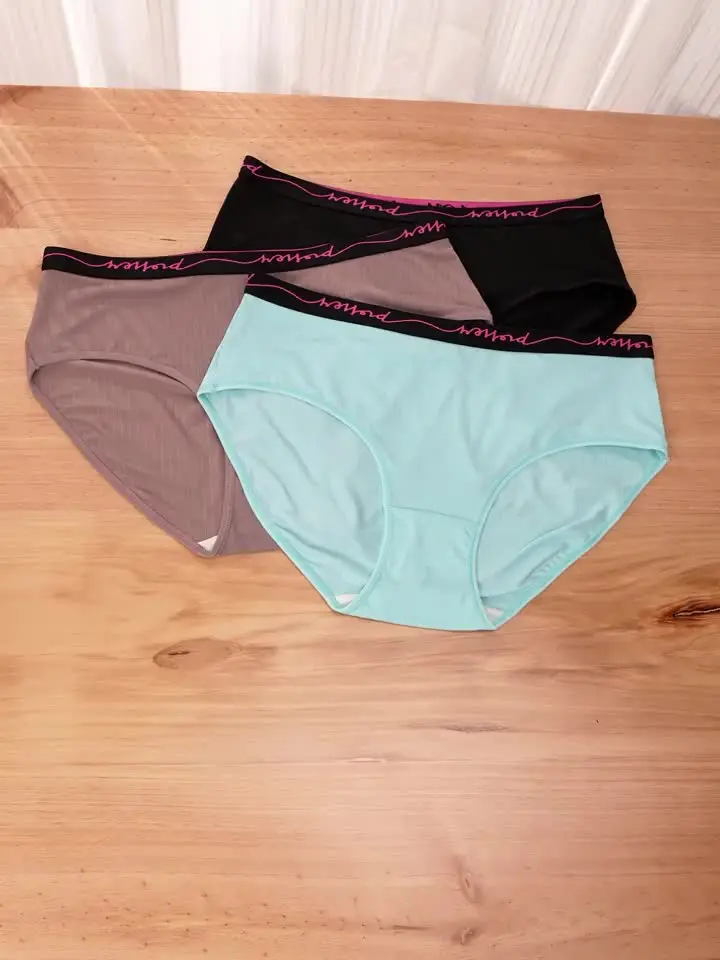 5 قطع من الملابس الداخلية مقاس كبير، سراويل داخلية نسائية كبيرة الحجم، متوسطة الارتفاع مع حزام خصر بحروف وخطوط عمودية، مقاس مريح -