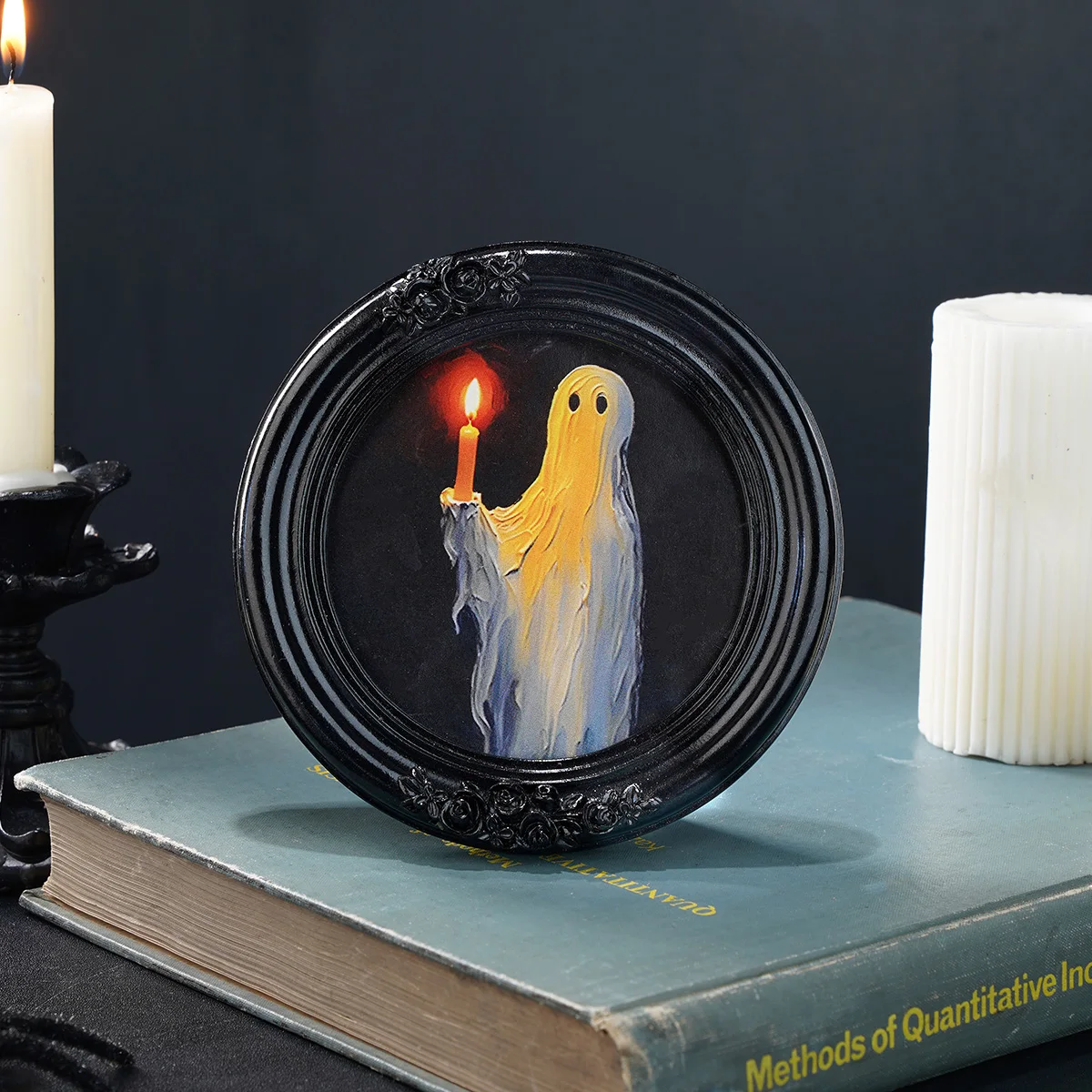 1PC Halloween party Halloween resin material black and brown ghost-holding candle small flower table decoration photo frame