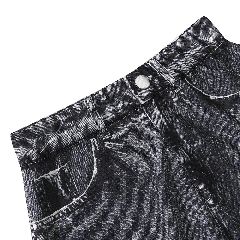 Рисунок 3 - Женские джинсы на пуговицах Cherry вторжение