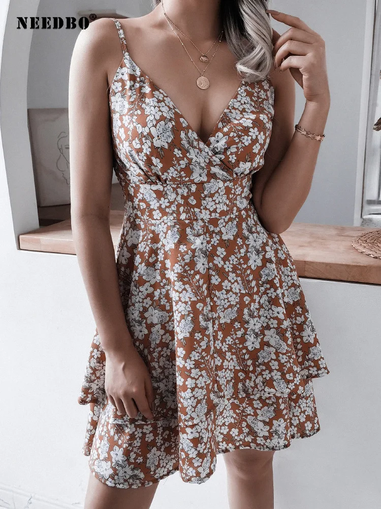 

Summer Sexy V-neck Sling Floral Pleated Chiffon Dress Casual Strap Loose Backless Nightclub Party Pleated Sleeveless Dress