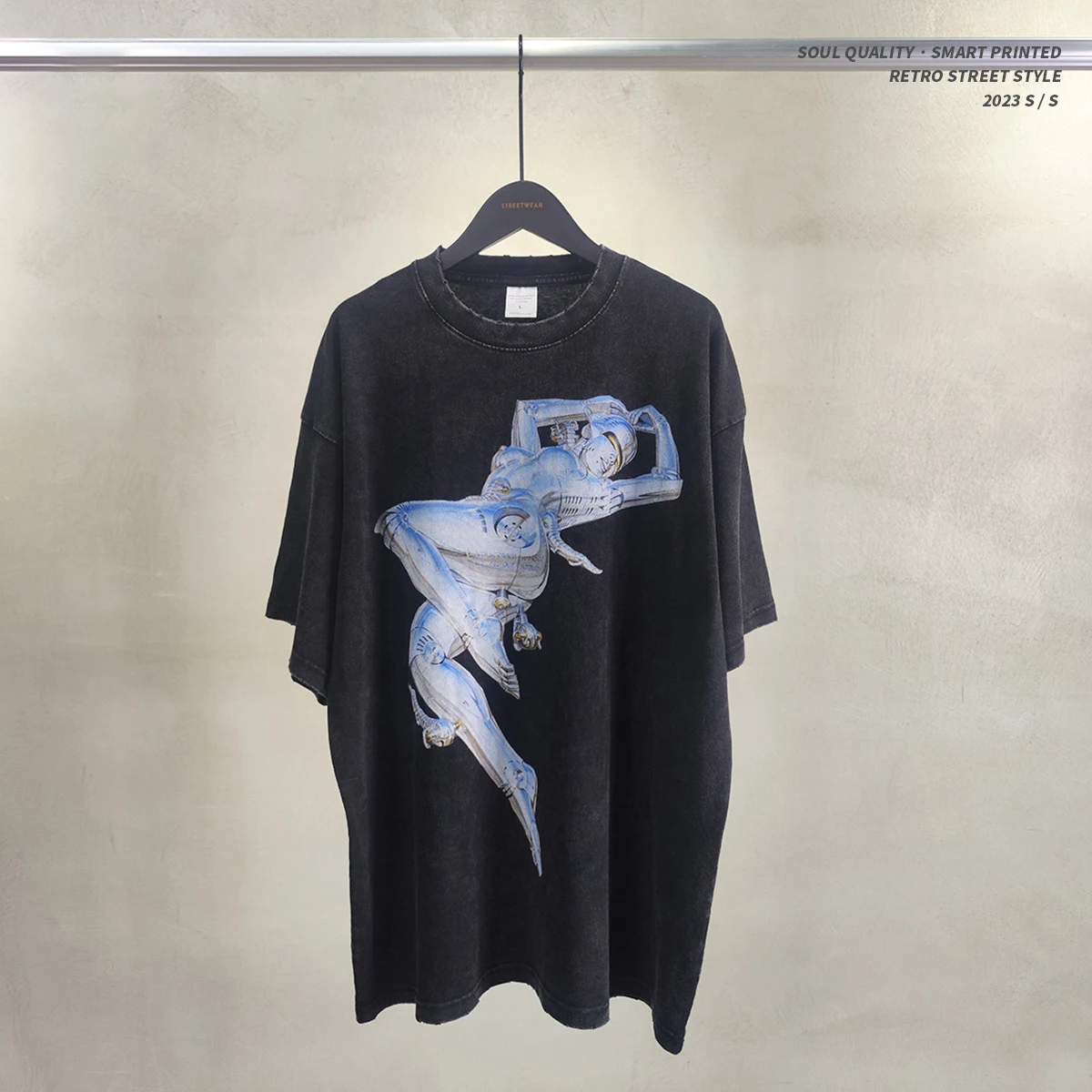 

Принт в виде робота рубашка