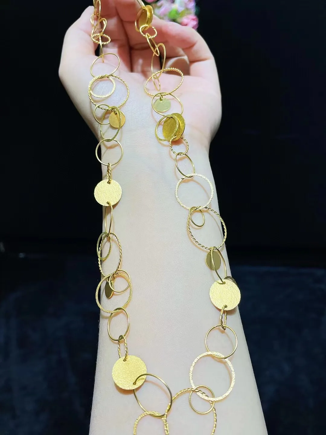 Рисунок 4 - Ожерелье из 18-каратного желтого золота