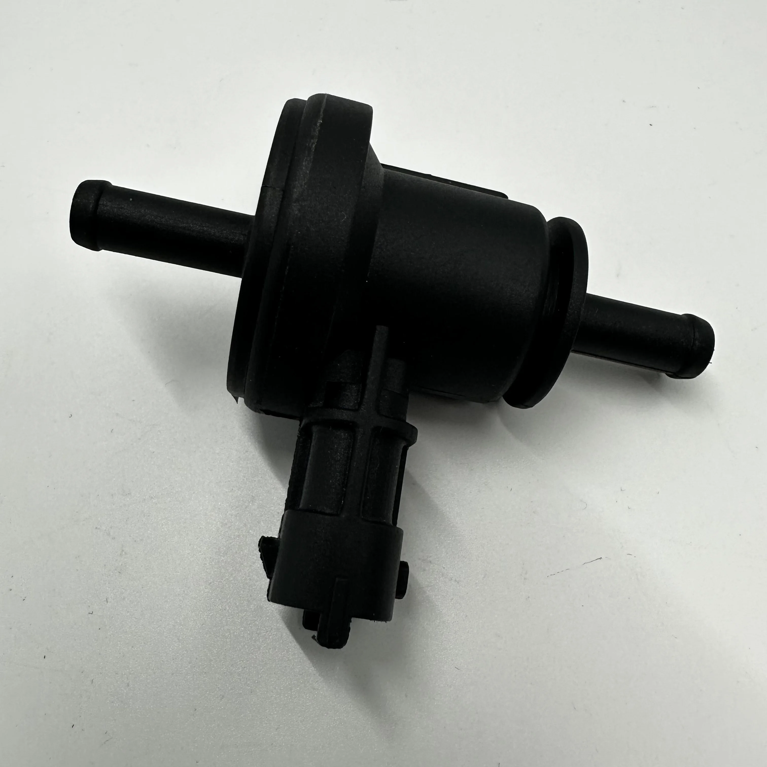 Vapor Canister Purge Valve for Hyundai Elantra Equus Genesis Rohens Accent Verna I30 i30cw vapor canister purge valve