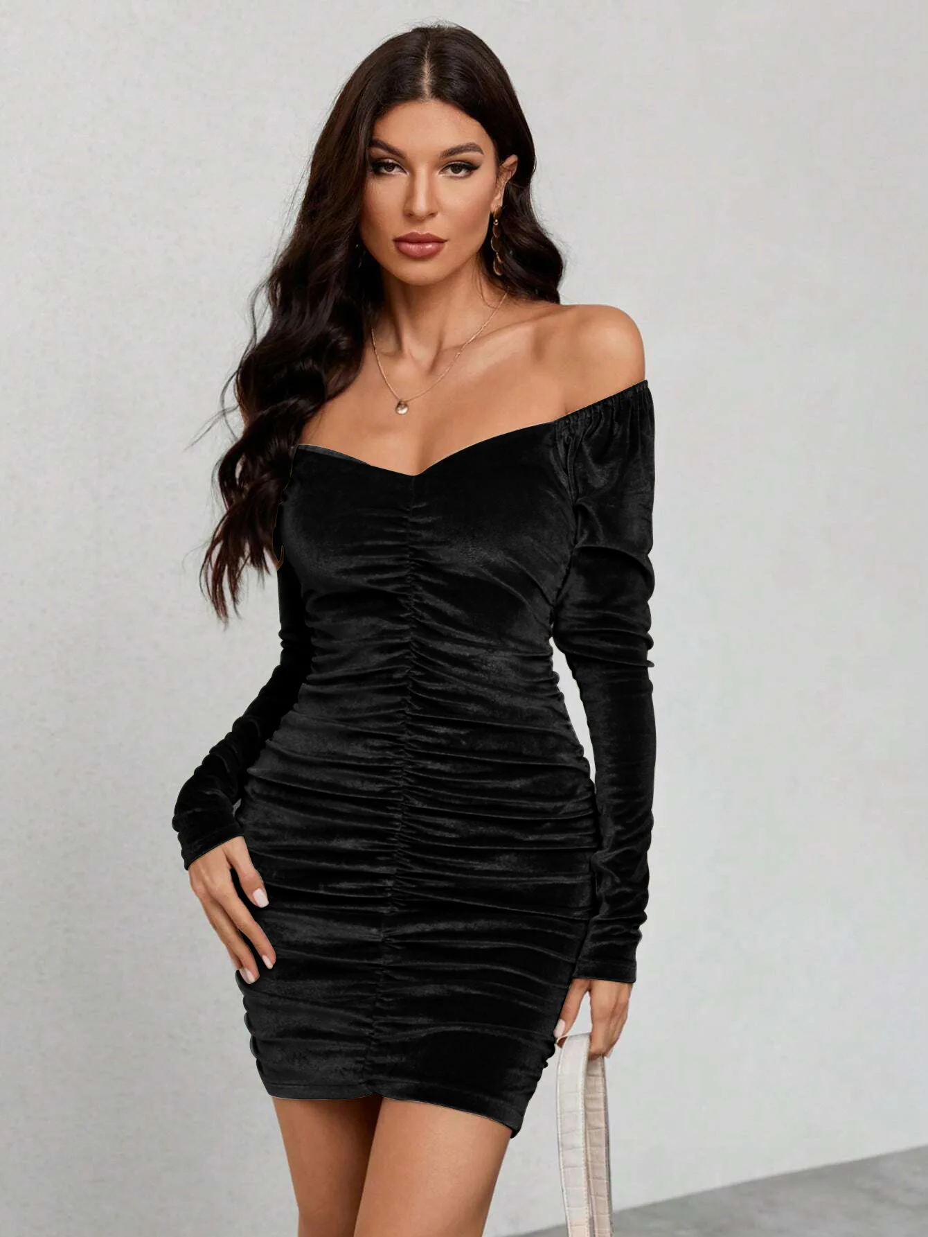 

Personalized Girl's Long Dress 2023 Autumn/winter New Black Slim Fit Sexy Wrapped Hip Black Velvet Dress Party Dress Elegance