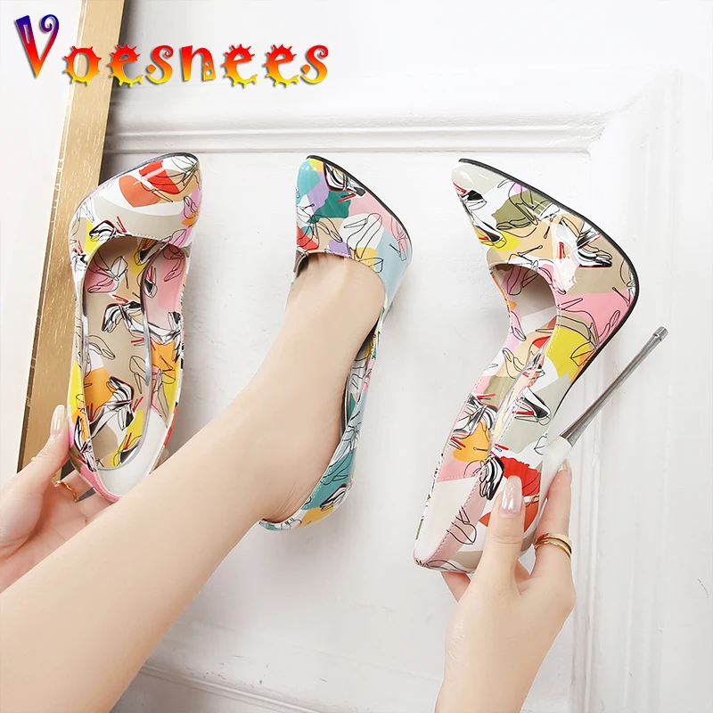 

Voesnees Flower Print Women Pointy Toe High Heels 2023 New Mixed Color Fun Crossdressing Shoes 16CM Sexy Party Stiletto Pumps