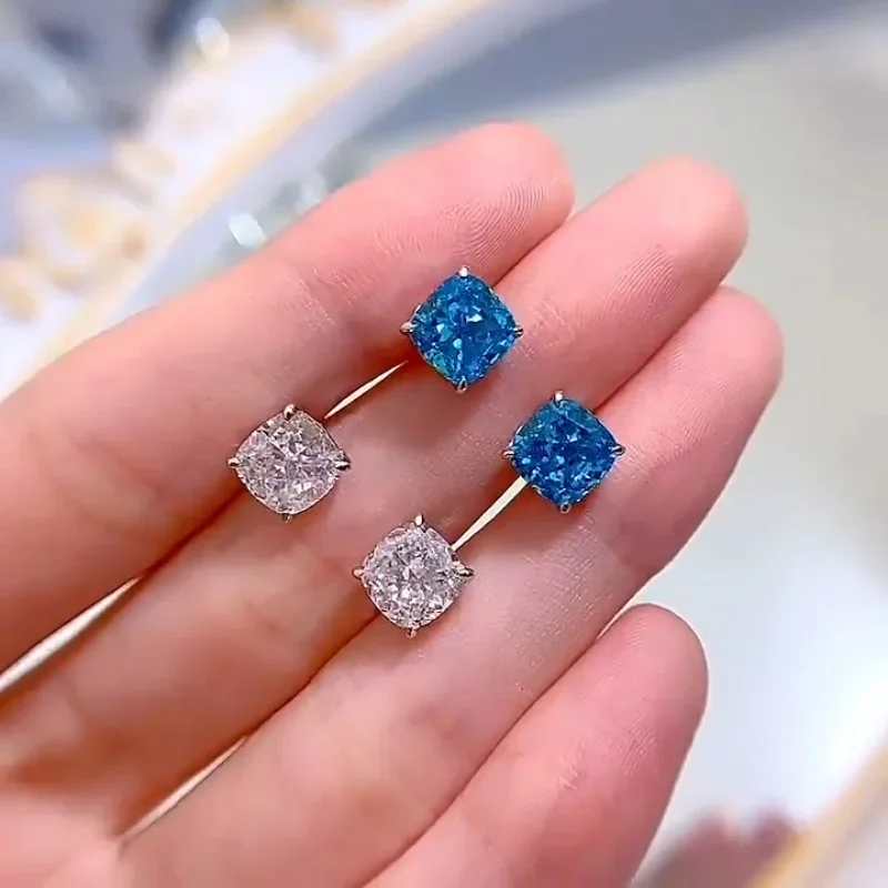 

Серьги-гвоздики с бриллиантами 100% карат, серебро 925 пробы