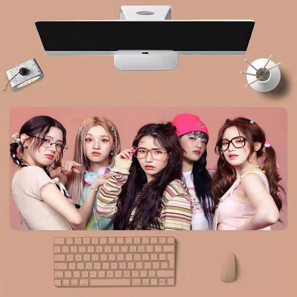 Kpop (G)I-DLE Mousepad Large Gaming Compute Gamer PC Keyboard Mouse Mat