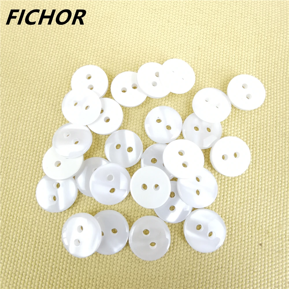 30 pcs 11mm 2 Hole White Resin Sewing Buttons Cute solid Color Round Shape Button For Baby Kids Clothes DIY Accessories 3