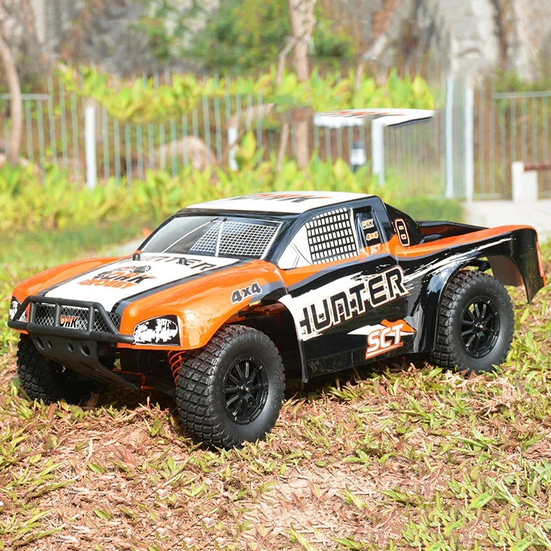 DHK8135 Short Truck RC Car 1/10 Electric 4WD High-speed Drift Car Racing Professional Adult Off-road Climbing Model Toys 3
