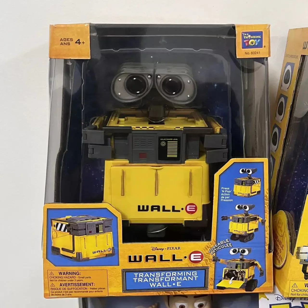 WALL-E フィギュアとリモコンセット ディズニーオリジナル Thinkway おもちゃウォーリー変換イブ