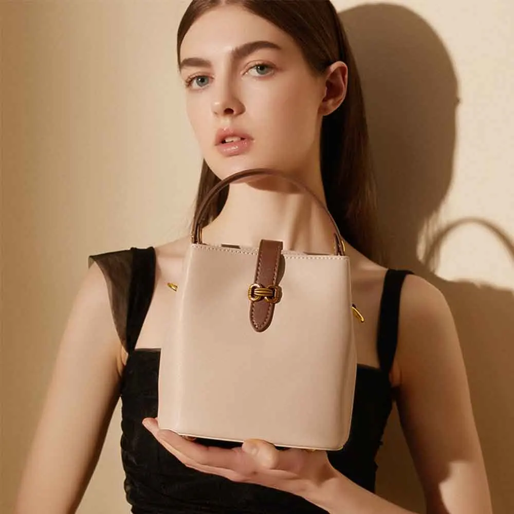 

New Fashion Trend Women Bucket Crossbody Shoulder Leather Handbag Luxury Cowhide Lady Vacation Tote Purses 2023 New