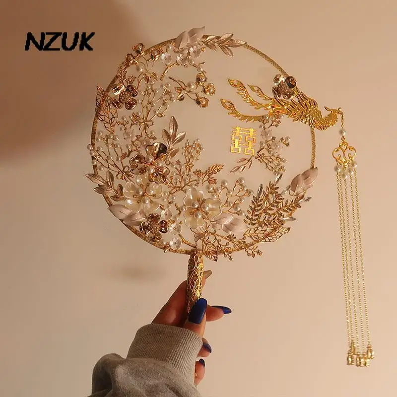 

NZUK Gold Chinese Bridal Fan Tranditional Red Phoenix Pearl Beaded Luxury Tassel Fan Type Wedding Bouquet Bridal Accessories
