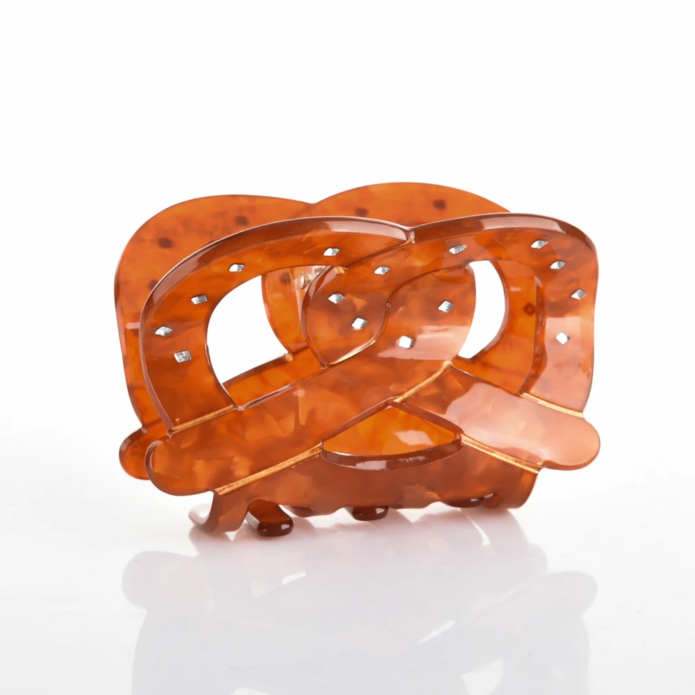 Muweordy Creative Cute Hair Clip Retro Biscuit Shark Hair Claw For Women Hair Accessories Girls Crab Hair Clip Headwear 2023 New_voghion.com