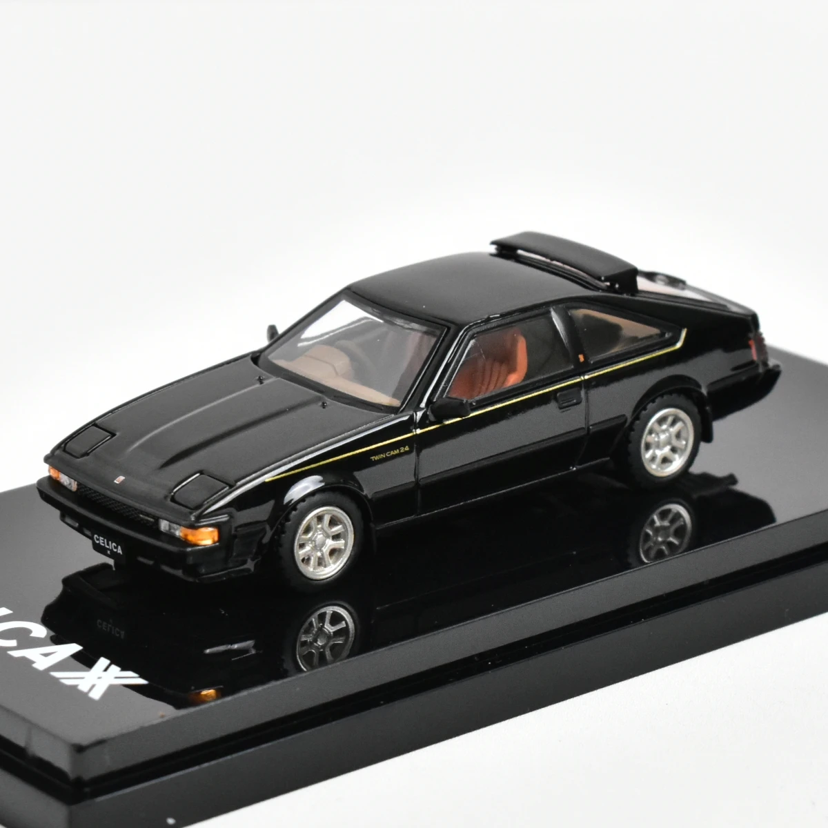 S8b5e8ded8af84ab0bd9a50742f7a5